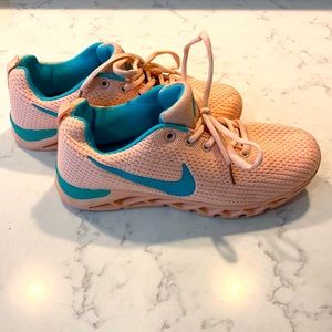 Nike women’s running sneakers